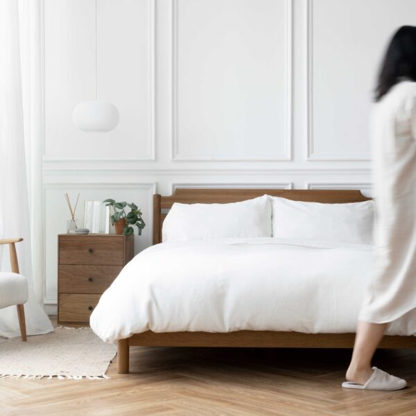 bright-clean-scandinavian-style-bedroom-WEB Image